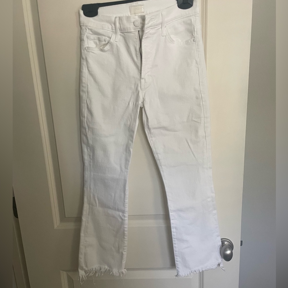 Mother Insider step crop fray jeans in white, size 26
